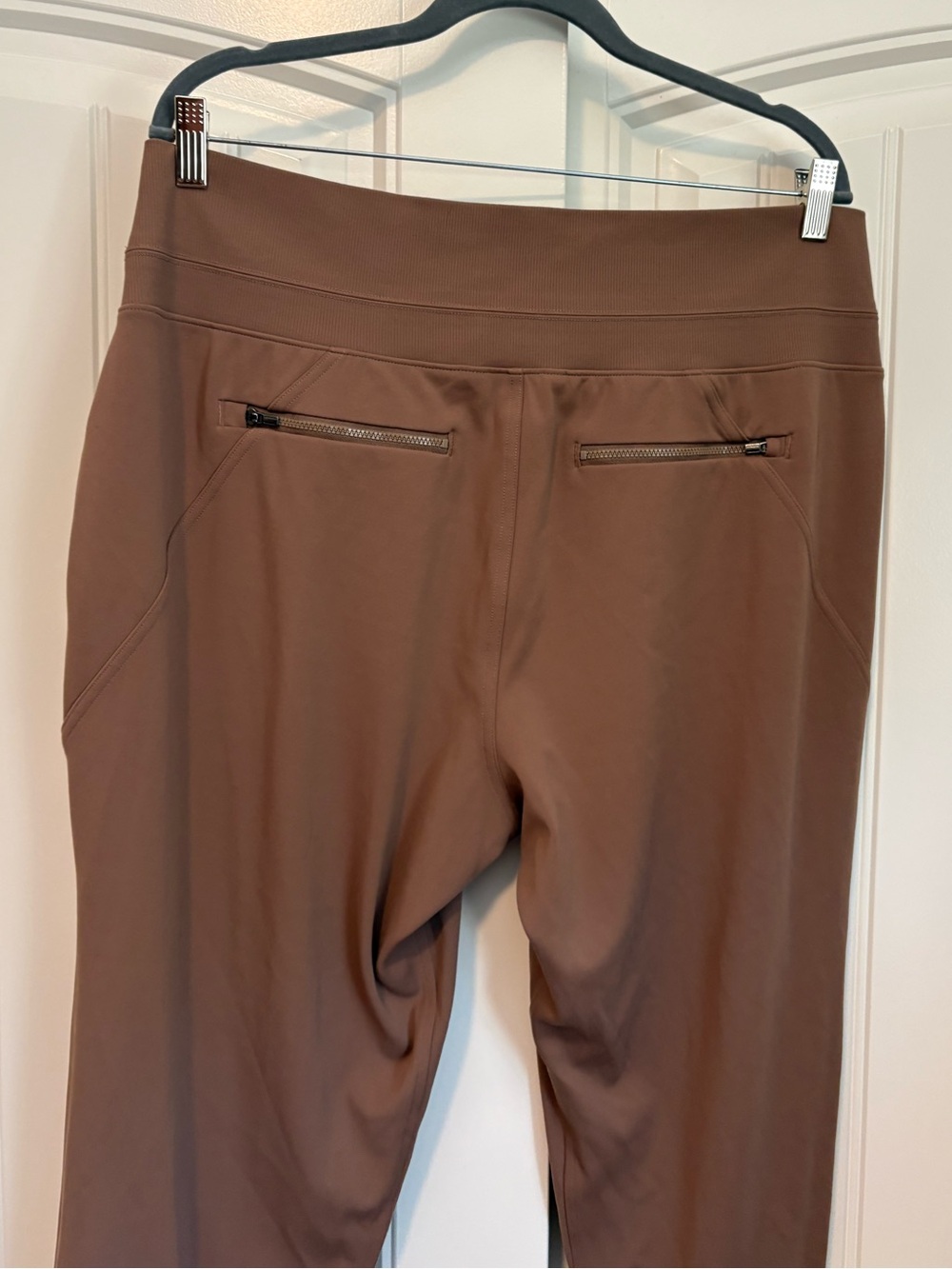 Athleta Brooklyn Jogger in brown size XL - Picture 5 of 6